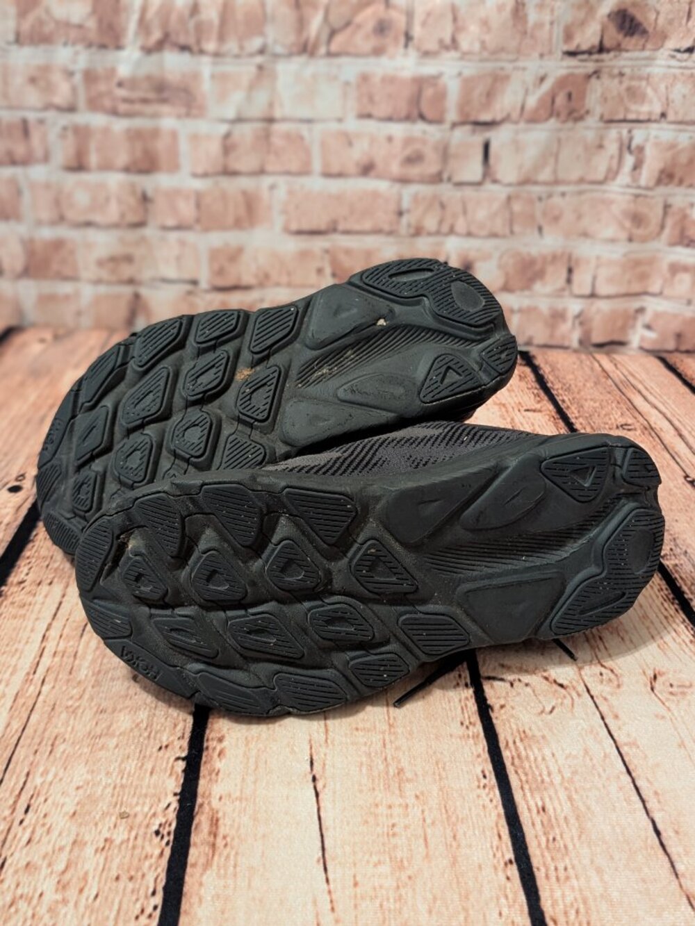 Hoka One One Clifton 9 Black Athletic Running Shoes Size 8.5 - Picture 12 of 14